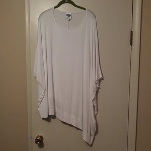 DG2 white oversized t-shirt with dolman sleeves