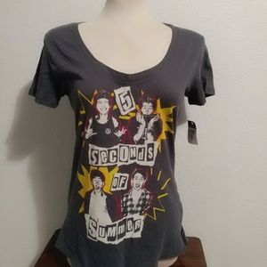 NWT 5 Seconds of Summer Tee shirt