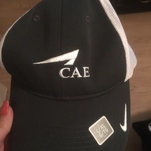Nike Golf CAE XL cap. Black & white. NWT Unisex Nike Golf CAE XL cap. Black & white. NWT Unisex