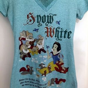 New without tags. Snow White small shirt