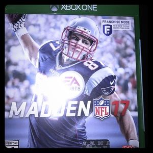 Madden 2017 football game