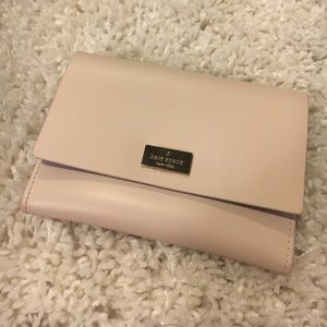 🆕 Kate Spade Medium Arbour Hill Wallet 🆕 Kate Spade Medium Arbour Hill Wallet