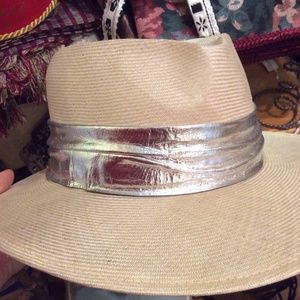 Vintage Silver Banded Smooth Wicker Fedora Hat Vintage Silver Banded Smooth Wicker Fedora Hat