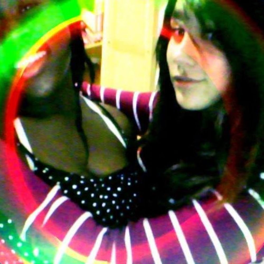 Meet your Posher, Leslie