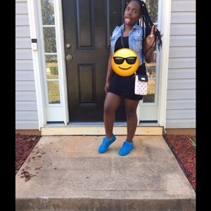 Meet your Posher, Nydia