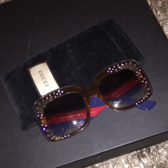 Gucci GG3862 s - Picture 2 of 5