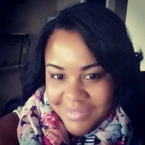 Meet your Posher, Darnisha