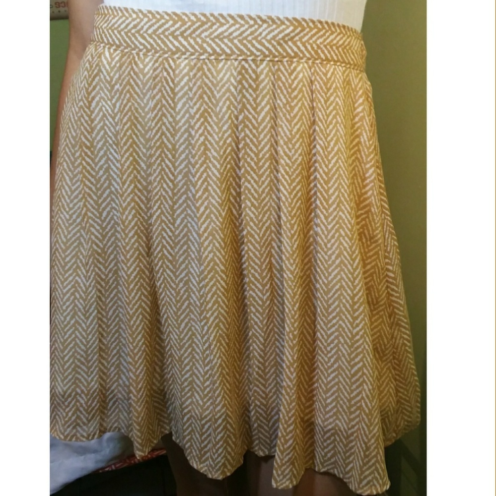 Yelloq skirt