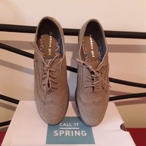 shoes shoes