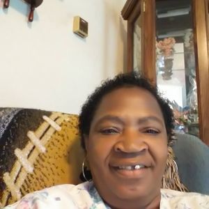 Meet your Posher, Marie