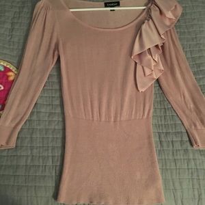 3/4 lenghth sleeved sweater top