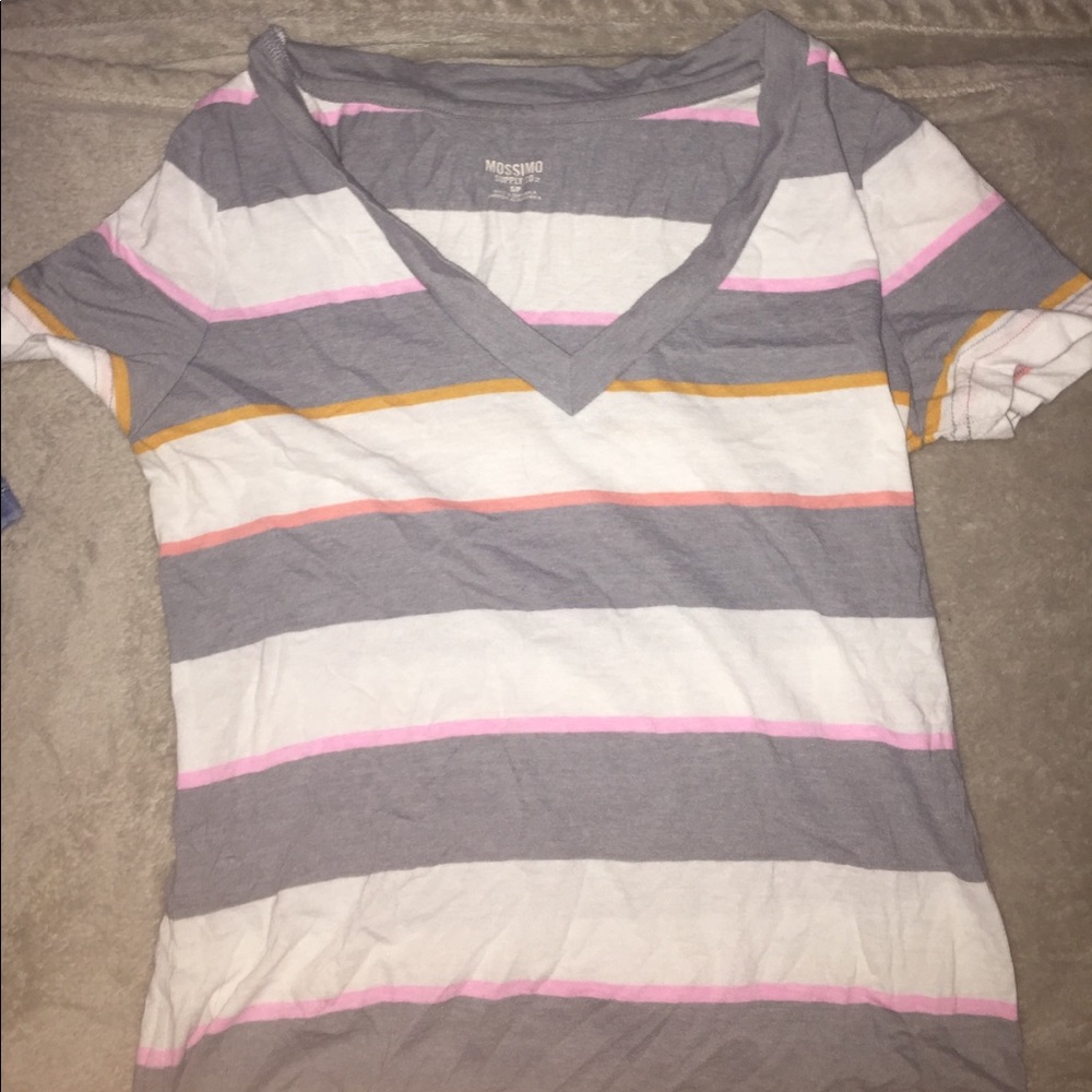 slow  neck shirt