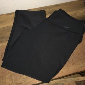 Nike legendary capris