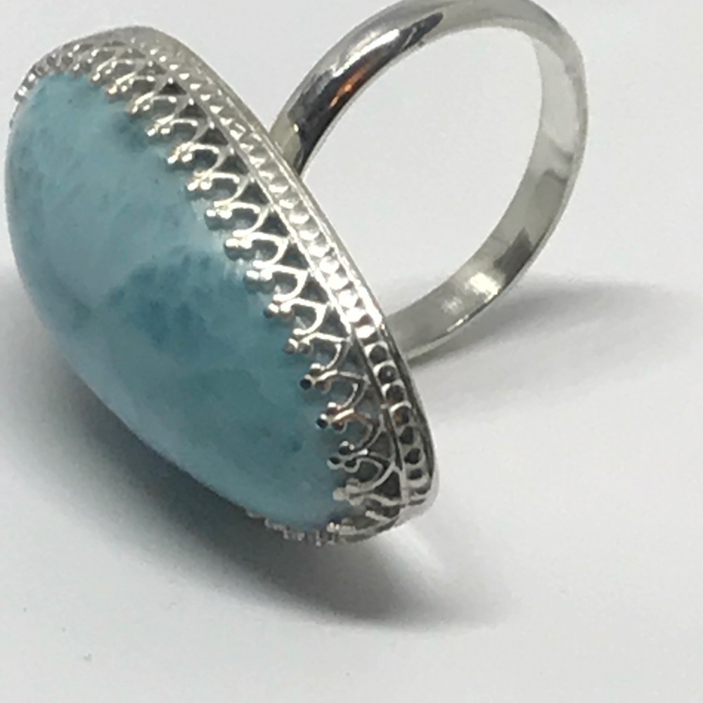 Ring - Picture 2 of 5