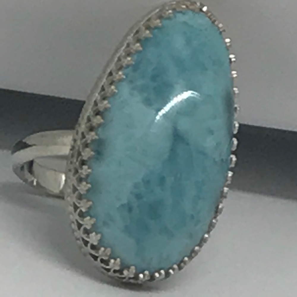 Ring - Picture 3 of 5