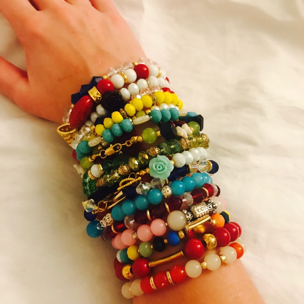 Beautiful bracelets with crystals cat eye  🌺🌺