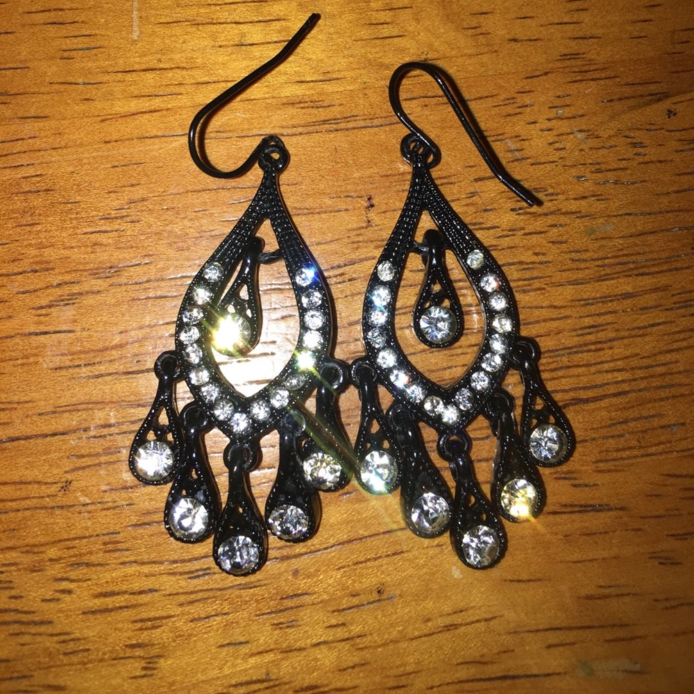 BLACK AND DIAMOND EARRINGS