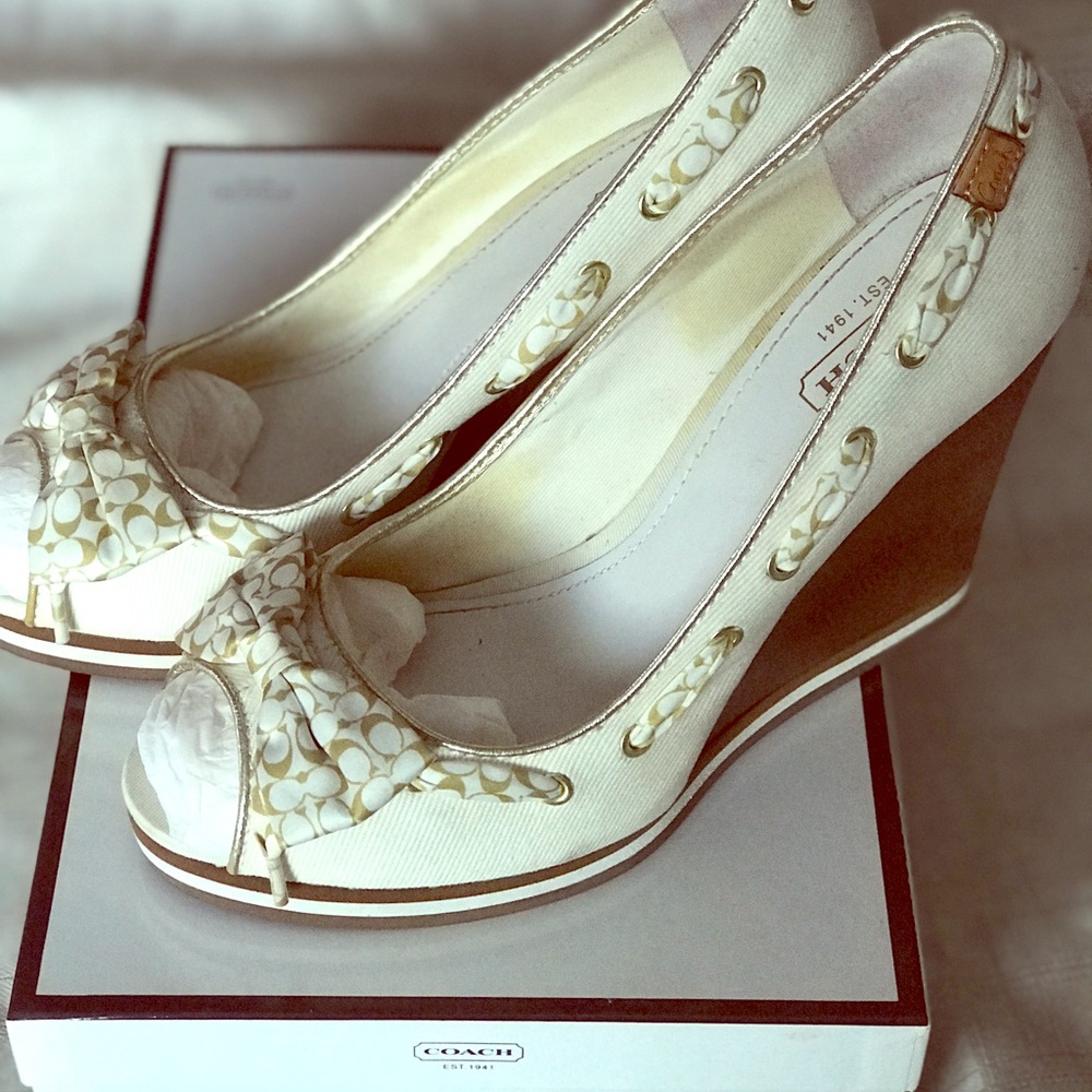 Coach Wedges