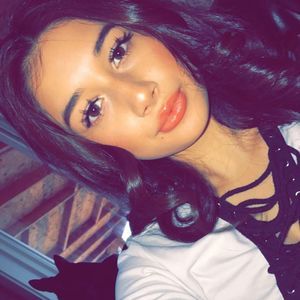 Meet your Posher, Elizabeth