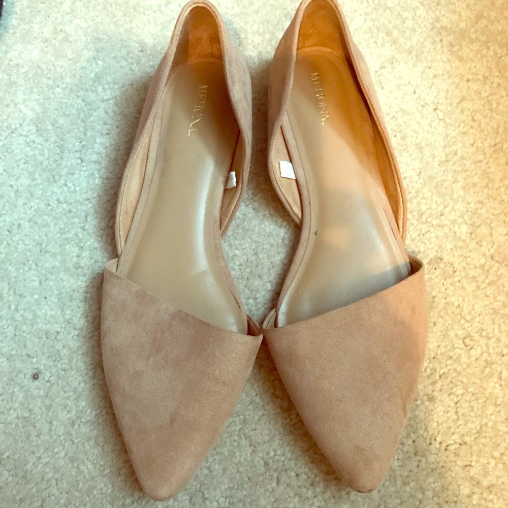 Tan flats, pointed toe