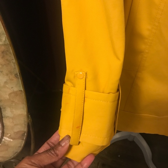 Jacket - Picture 3 of 4