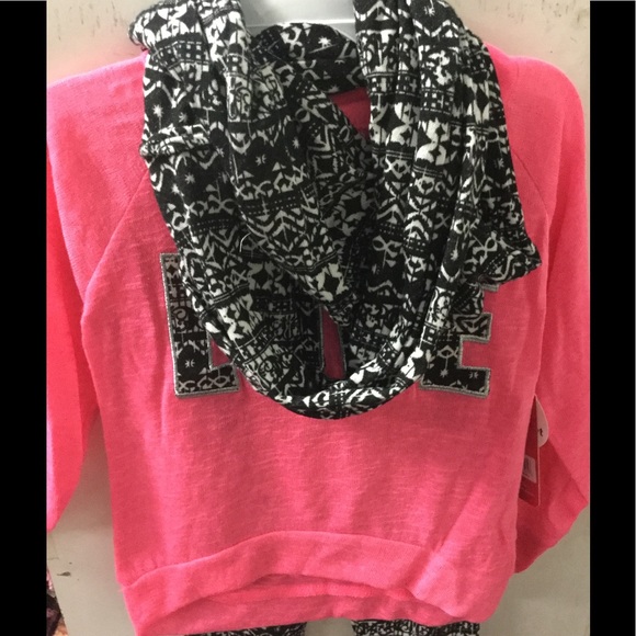 3 pc set girl with scarf bran new. - Picture 3 of 3