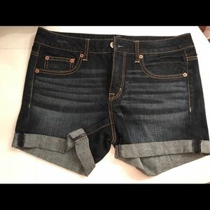 Denim mid thigh shorts ( I'm 5'4)