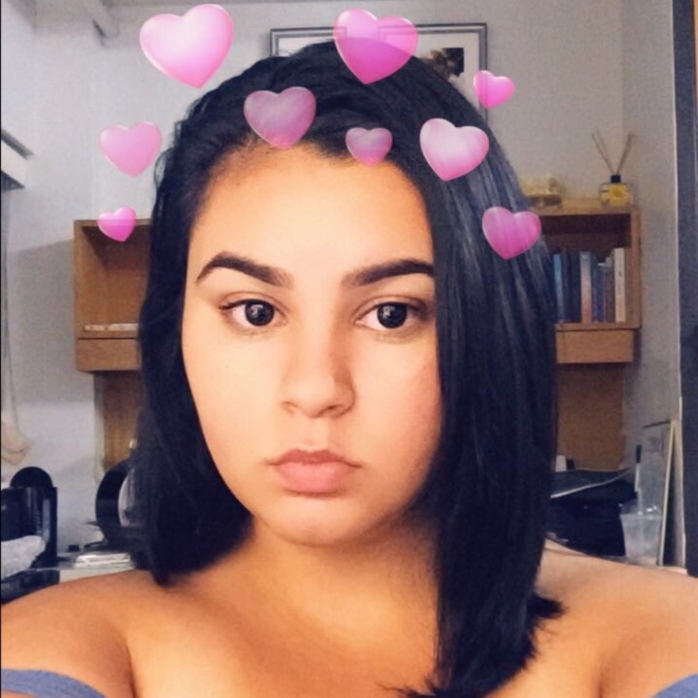 Meet your Posher, Emily