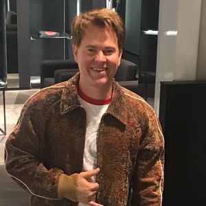 Meet your Posher, Vance