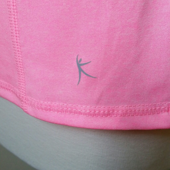 Neon pink breathable work out shirt - Picture 5 of 6