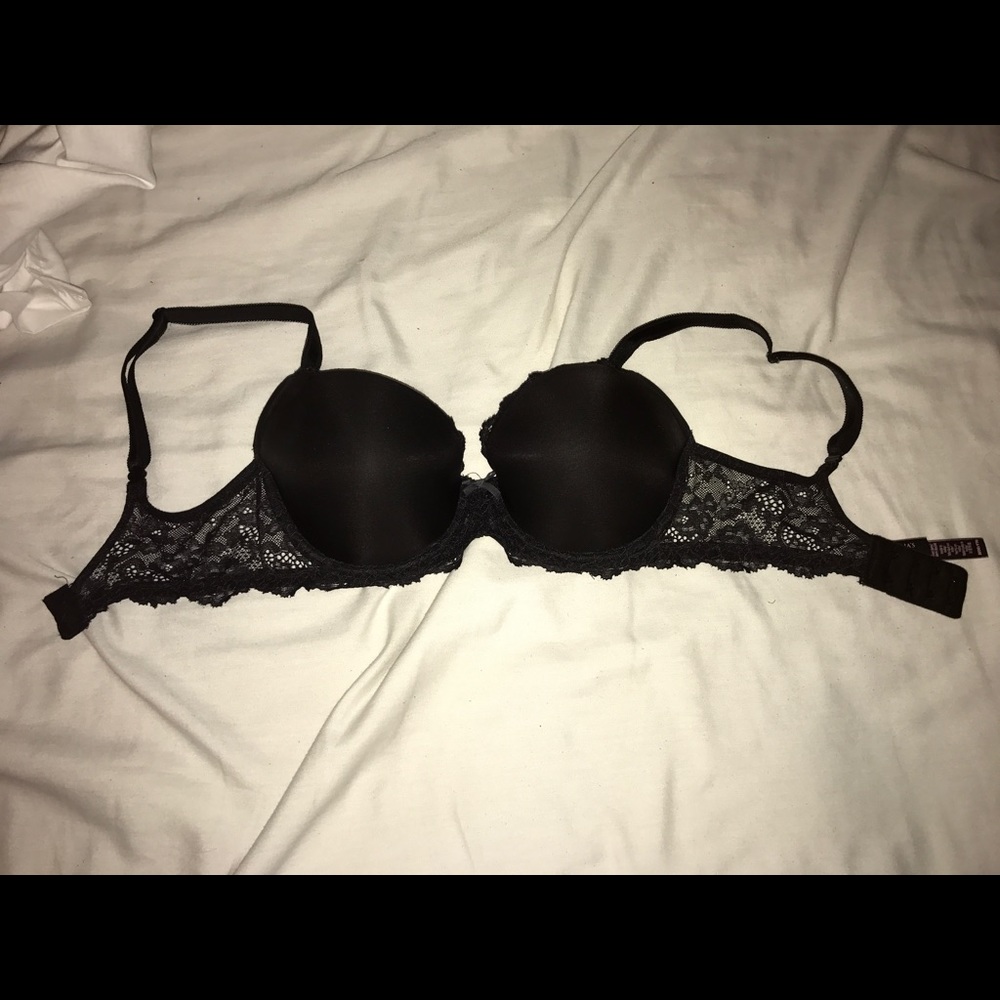 Very Sexy Demi 32DD