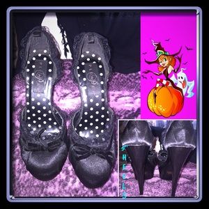 𗁩𗁹Black Platform Heels𗁩𗁹