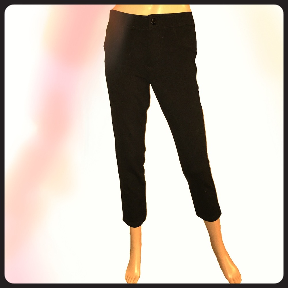 Sz 6 Petite Gloria Vanderbilt Blk Crop Pants