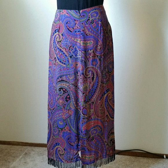 Artsy Paisley long skirt - Picture 2 of 5