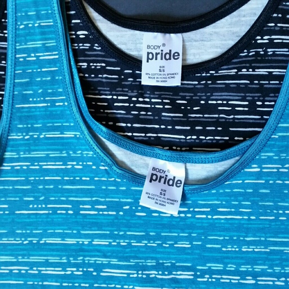 2 for 1 spandex crop tops - Picture 4 of 4