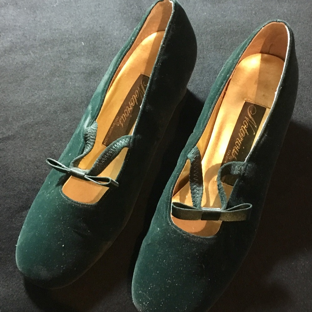 Sued Shoes