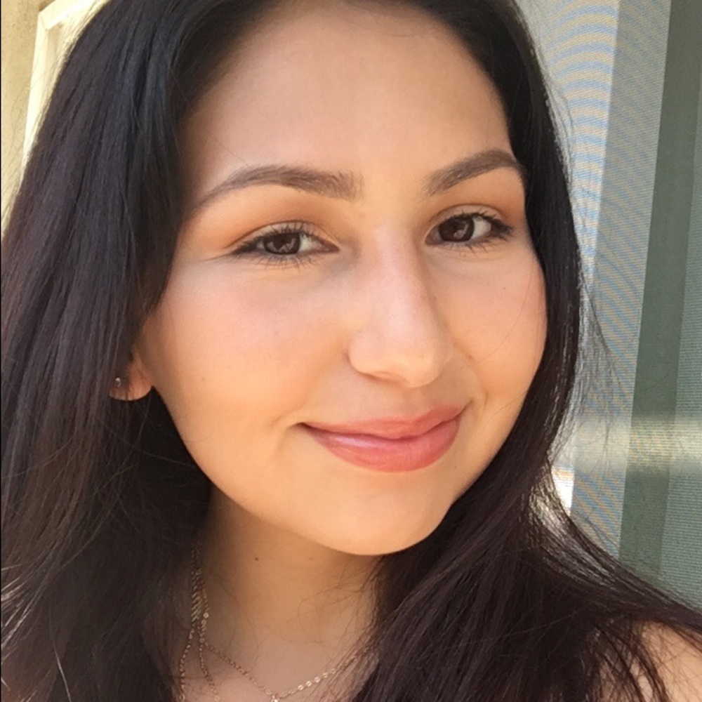 Meet your Posher, Anissa