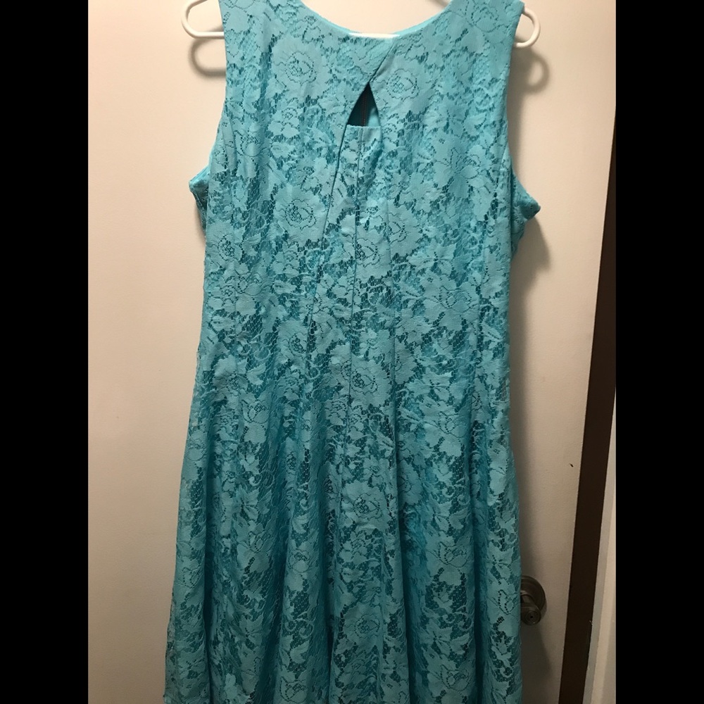 Gorgeous blue lace dress