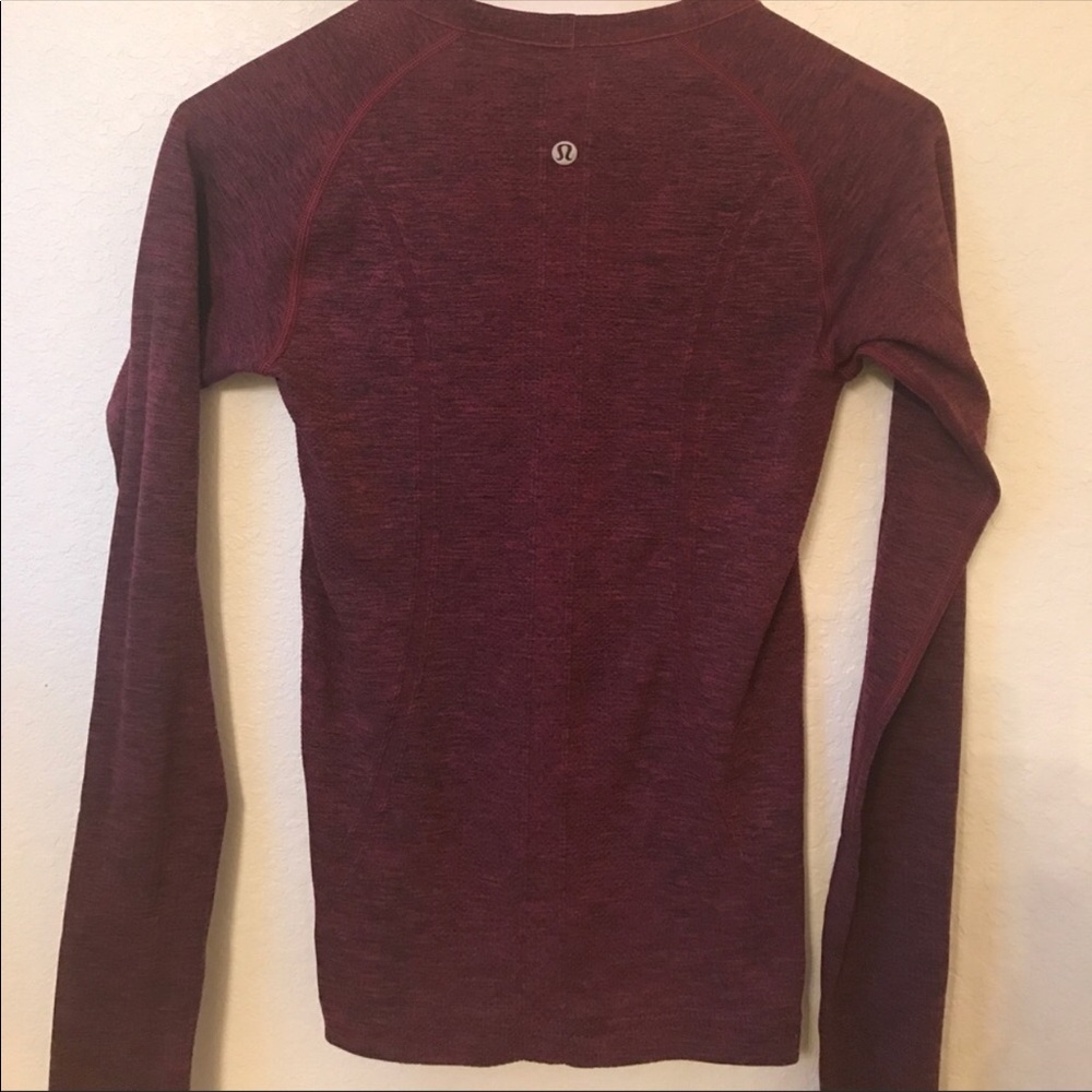 Lululemon long sleeves top