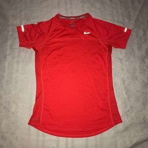 Nike dri fit running short sleeved shirt size M Nike dri fit running short sleeved shirt size M
