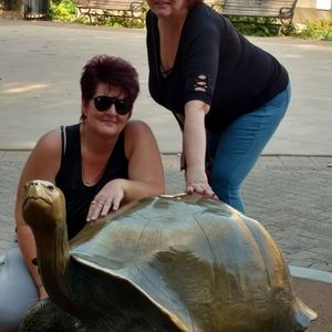 Meet your Posher, Julie