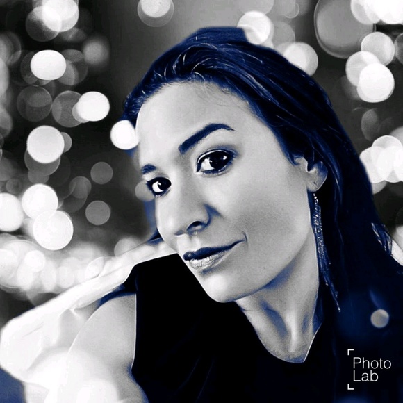 Meet your Posher, Abby - Picture 1 of 1