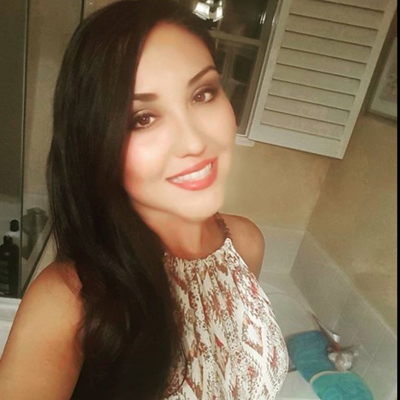 Meet your Posher, Vball - Picture 4 of 4