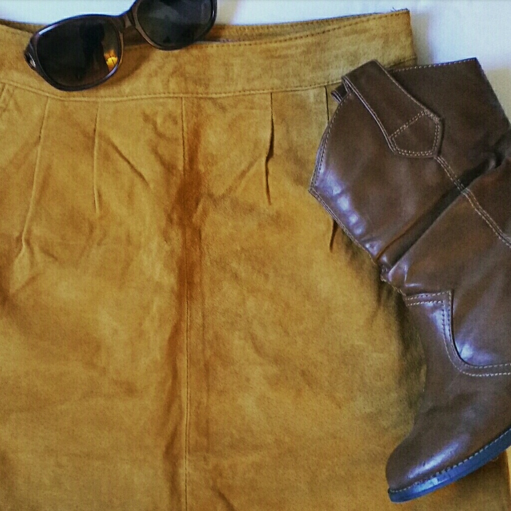 Suede mini skirt