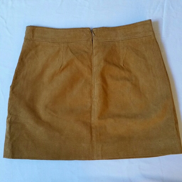 Suede mini skirt - Picture 3 of 4