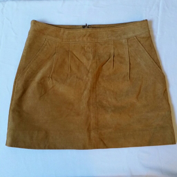 Suede mini skirt - Picture 2 of 4