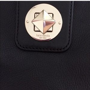 Auth Kate Spade black pebbled leather crossbody Auth Kate Spade black pebbled leather crossbody