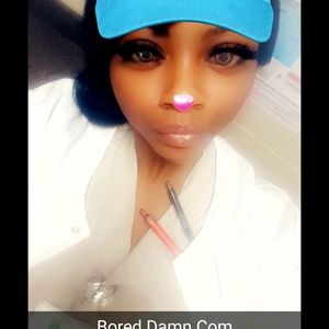 Meet your Posher, Salima