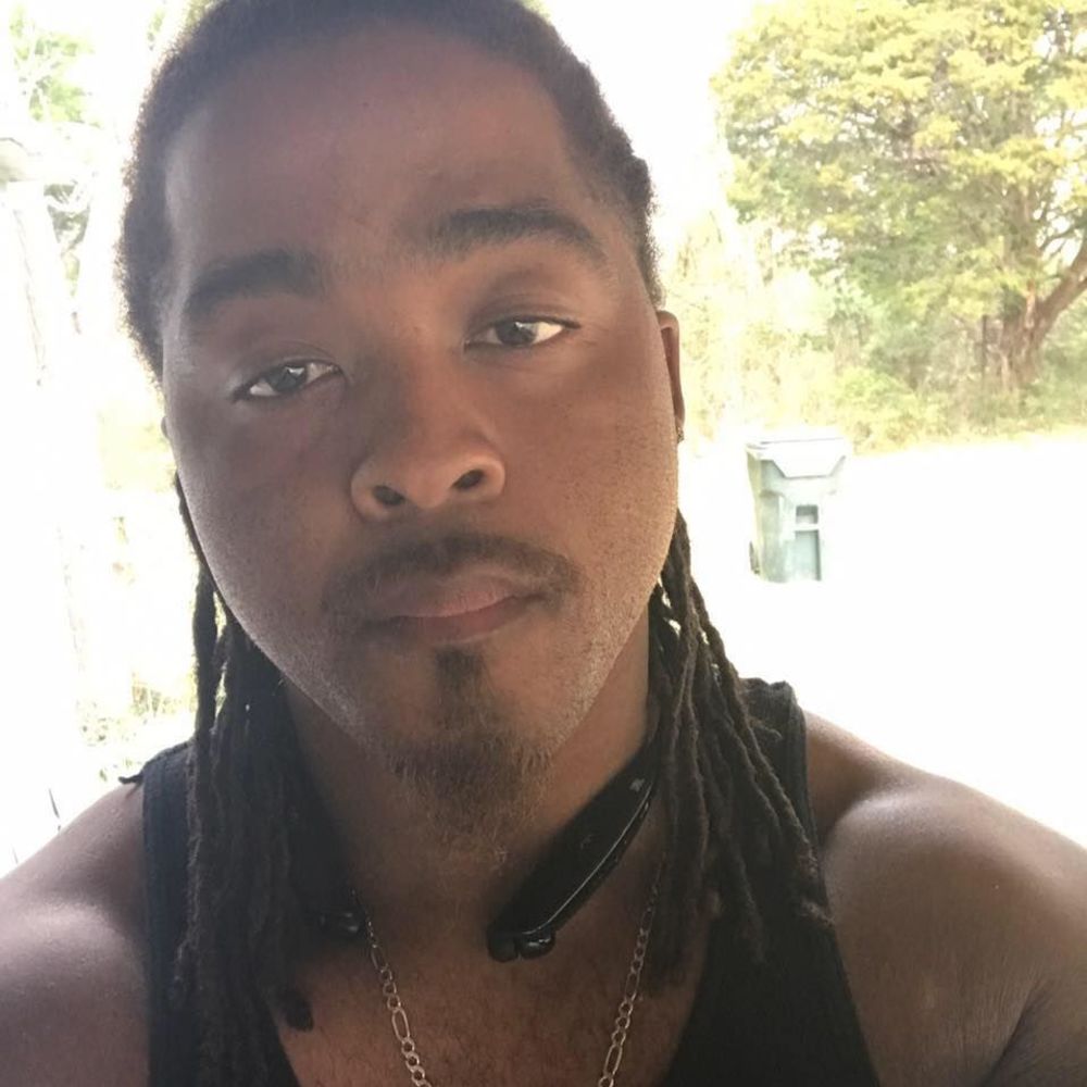 Meet your Posher, Carlando