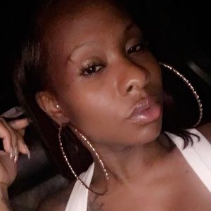 Meet your Posher, Keyarra